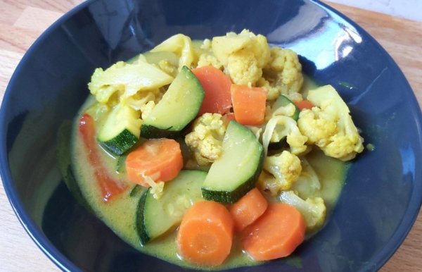 vegán zöldség curry